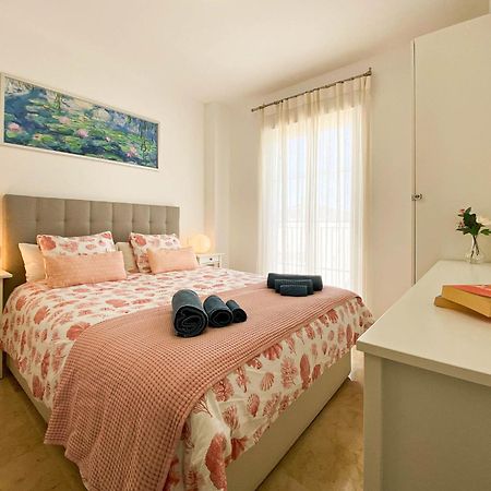 Sea Glimpse Apartamento De Vacaciones Манилва Экстерьер фото