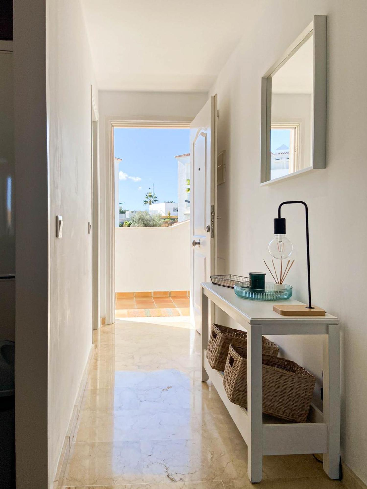 Sea Glimpse Apartamento De Vacaciones Манилва Экстерьер фото